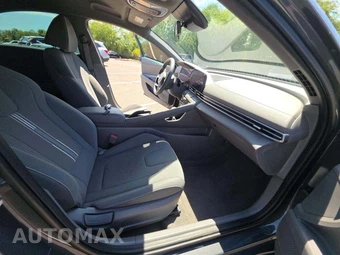 2024 Hyundai Elantra SEL - miniatura 18