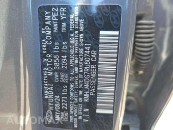 2024 Hyundai Elantra SEL - miniatura 5