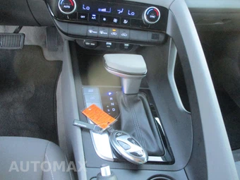 2024 Hyundai Elantra SEL - miniatura 14