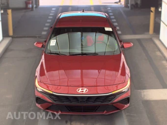 2024 Hyundai Elantra SEL - miniatura 2