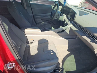 2024 Hyundai Elantra SEL - miniatura 8