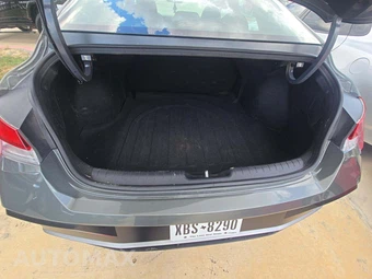 2024 Hyundai Elantra SEL - miniatura 14