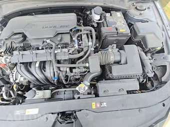 2024 Hyundai Elantra SEL - miniatura 21