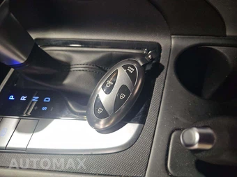 2024 Hyundai Elantra SEL - miniatura 8