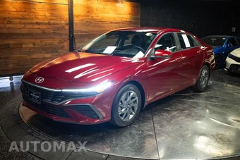 2024 Hyundai Elantra SEL - miniatura 2
