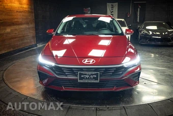 2024 Hyundai Elantra SEL - miniatura 4