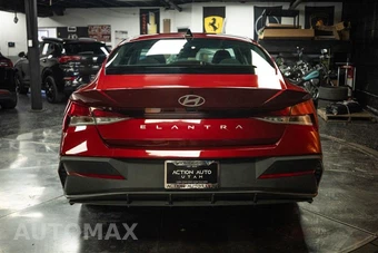 2024 Hyundai Elantra SEL - miniatura 6