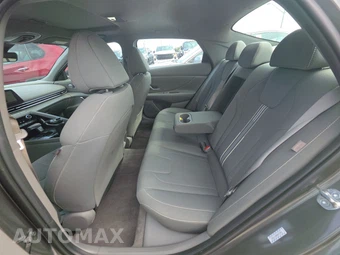 2024 Hyundai Elantra SEL - miniatura 13