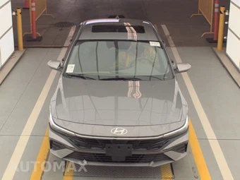 2024 Hyundai Elantra SEL – miniatura 2