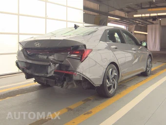 2024 Hyundai Elantra SEL – miniatura 4