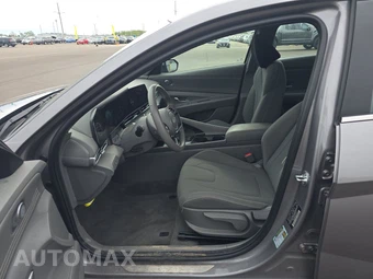 2024 Hyundai Elantra SEL – miniatura 7