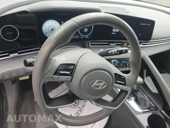 2024 Hyundai Elantra SEL - miniatura 10