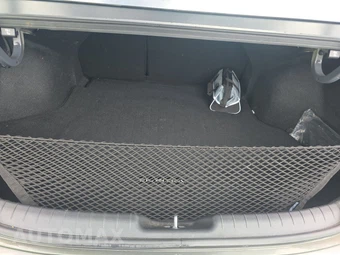 2024 Hyundai Elantra SEL - miniatura 16