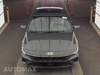 2024 Hyundai Elantra SEL - miniatura 2