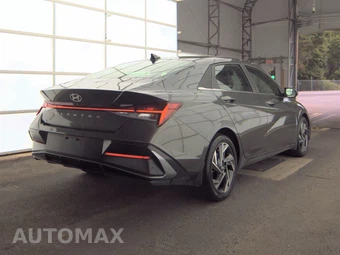 2024 Hyundai Elantra SEL - miniatura 4