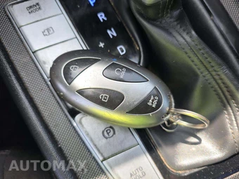 2024 Hyundai Elantra SEL - miniatura 5