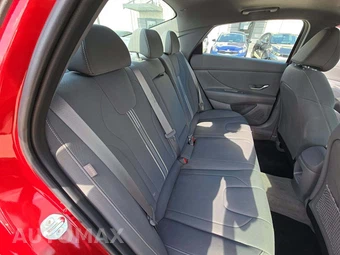2024 Hyundai Elantra SEL - miniatura 13