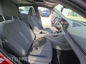2024 Hyundai Elantra SEL - miniatura 15