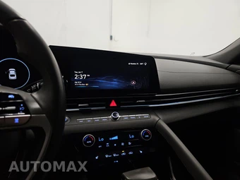 2024 Hyundai Elantra SEL – miniatura 11