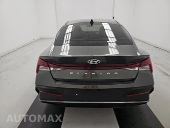 2024 Hyundai Elantra SEL – miniatura 5