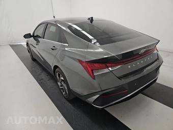 2024 Hyundai Elantra SEL – miniatura 6