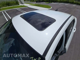 2024 Hyundai Elantra SEL - miniatura 9