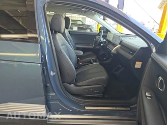 2024 Hyundai IONIQ 5 Limited - miniatura 8