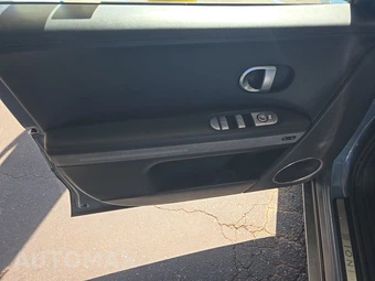 2024 Hyundai IONIQ 5 Limited - miniatura 9