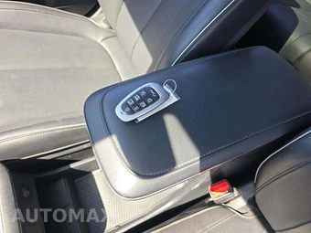 2024 Hyundai IONIQ 5 Limited - miniatura 8