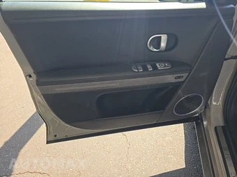 2024 Hyundai IONIQ 5 Limited - miniatura 9
