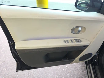 2024 Hyundai IONIQ 5 Limited - miniatura 9