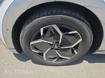 2024 Hyundai IONIQ 5 Limited - miniatura 17