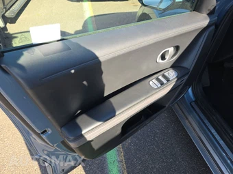 2024 Hyundai IONIQ 5 Limited - miniatura 9