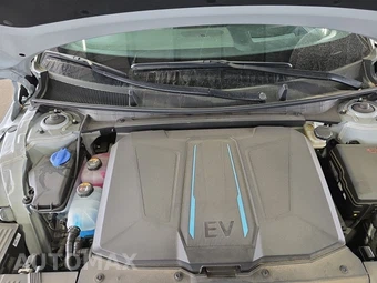 2024 Hyundai IONIQ 5 Limited - miniatura 15