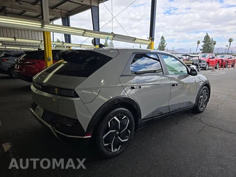 2024 Hyundai IONIQ 5 SE - miniatura 4