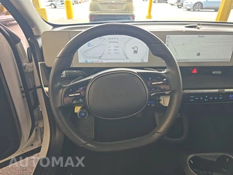 2024 Hyundai IONIQ 5 SE - miniatura 10
