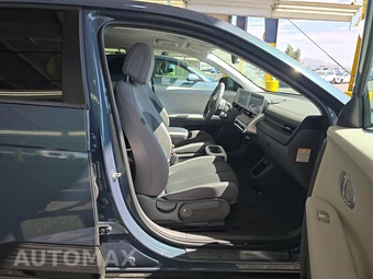 2024 Hyundai IONIQ 5 SE - miniatura 8