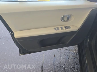 2024 Hyundai IONIQ 5 SE - miniatura 9