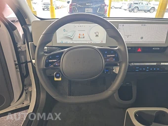 2024 Hyundai IONIQ 5 SE - miniatura 10