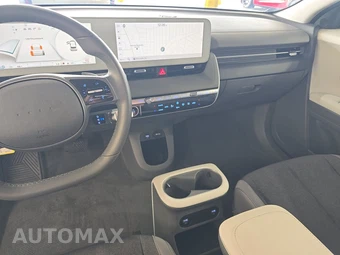 2024 Hyundai IONIQ 5 SE - miniatura 11