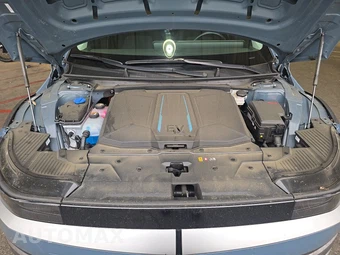 2024 Hyundai IONIQ 5 SE - miniatura 15