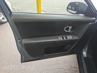 2024 Hyundai IONIQ 5 SE - miniatura 9