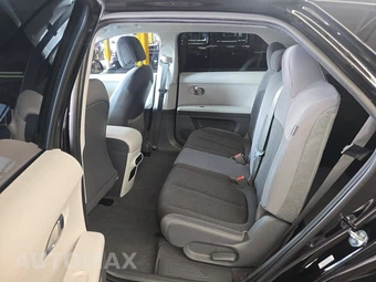 2024 Hyundai IONIQ 5 SE - miniatura 13