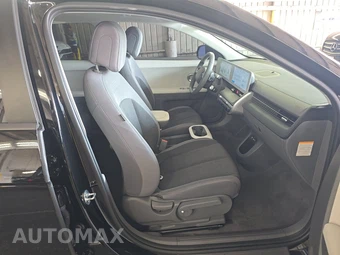2024 Hyundai IONIQ 5 SE - miniatura 8
