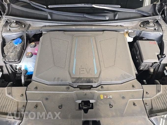 2024 Hyundai IONIQ 5 SE - miniatura 15