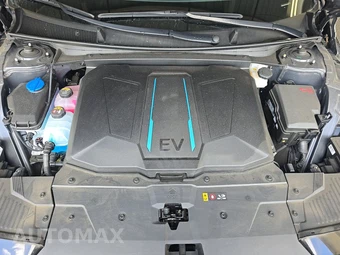 2024 Hyundai IONIQ 5 SE - miniatura 15