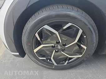 2024 Hyundai IONIQ 5 SE - miniatura 17