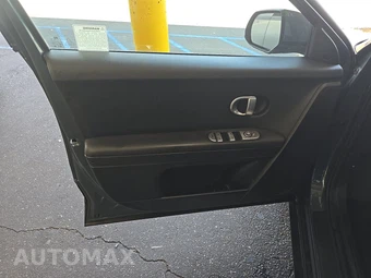 2024 Hyundai IONIQ 5 SE - miniatura 9