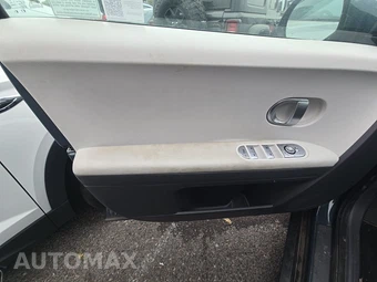 2024 Hyundai IONIQ 5 SE - miniatura 9