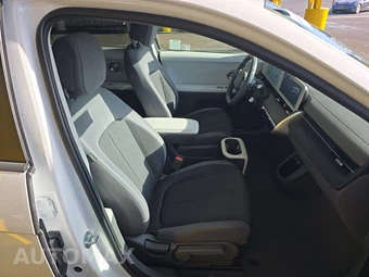 2024 Hyundai IONIQ 5 SE - miniatura 8